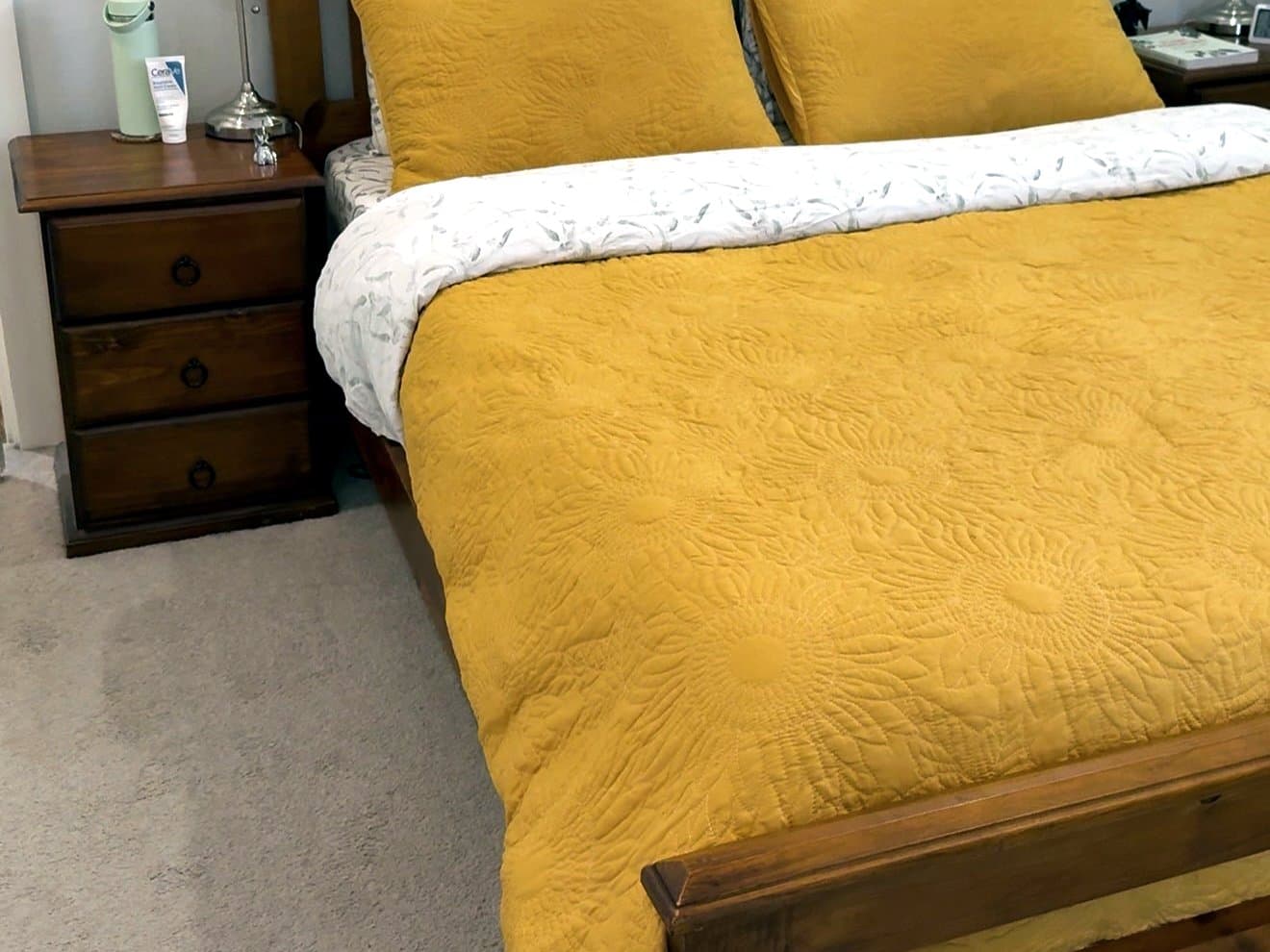 Bedroom cleaning result after