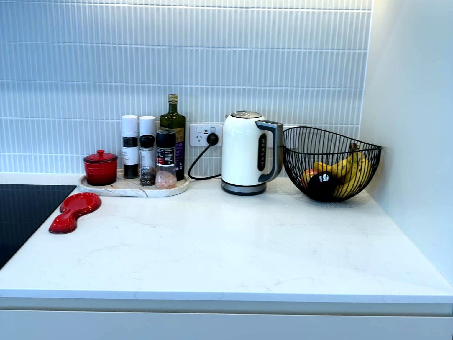 Kitchen bench cleaning result after