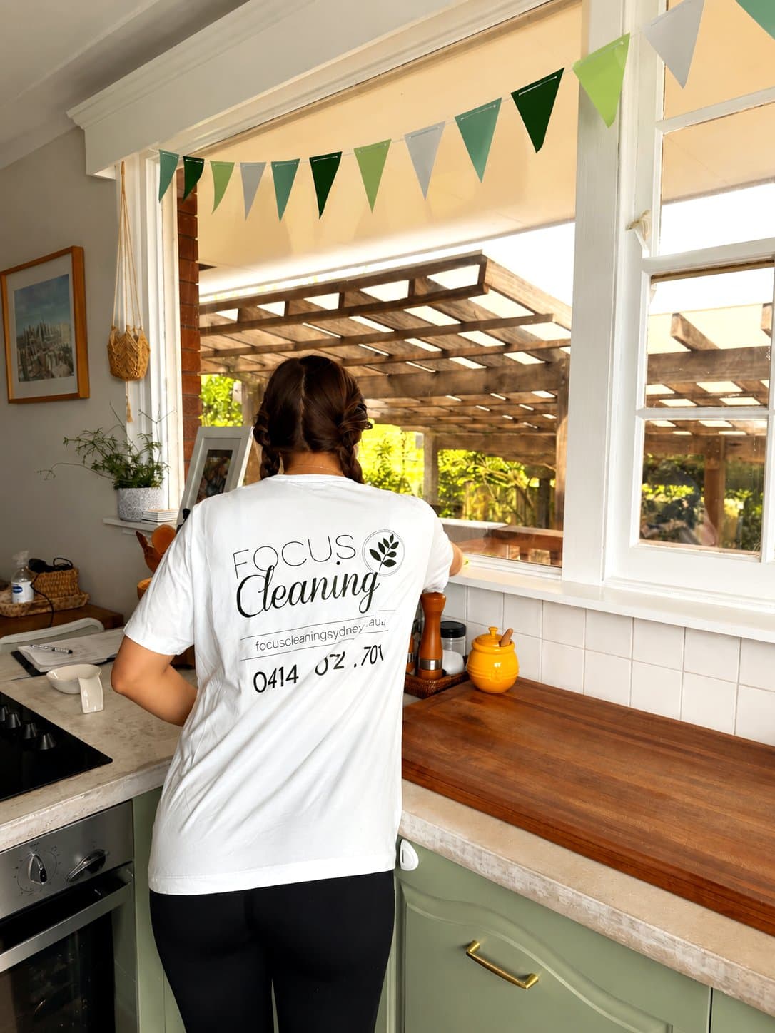 Focus cleaner working over a kitchen window