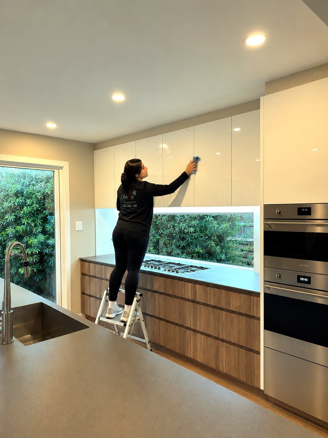 Focus cleaner detailing kitchen cabinets